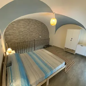 https://nuovissimo-appartamento-indipendente-al-centro.taorminaitalyhotels.com